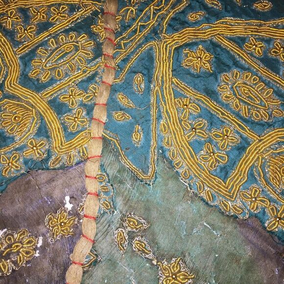 Indian / Indonesian Blanket/ Rug/ Wall ? 92”L x 74” W READ - Picture 11 of 15